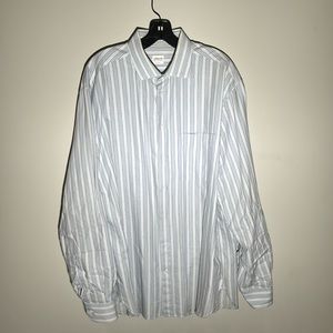 Giorgio Armani Collezioni Men’s 42 - 16 1/2 white striped dress shirt.